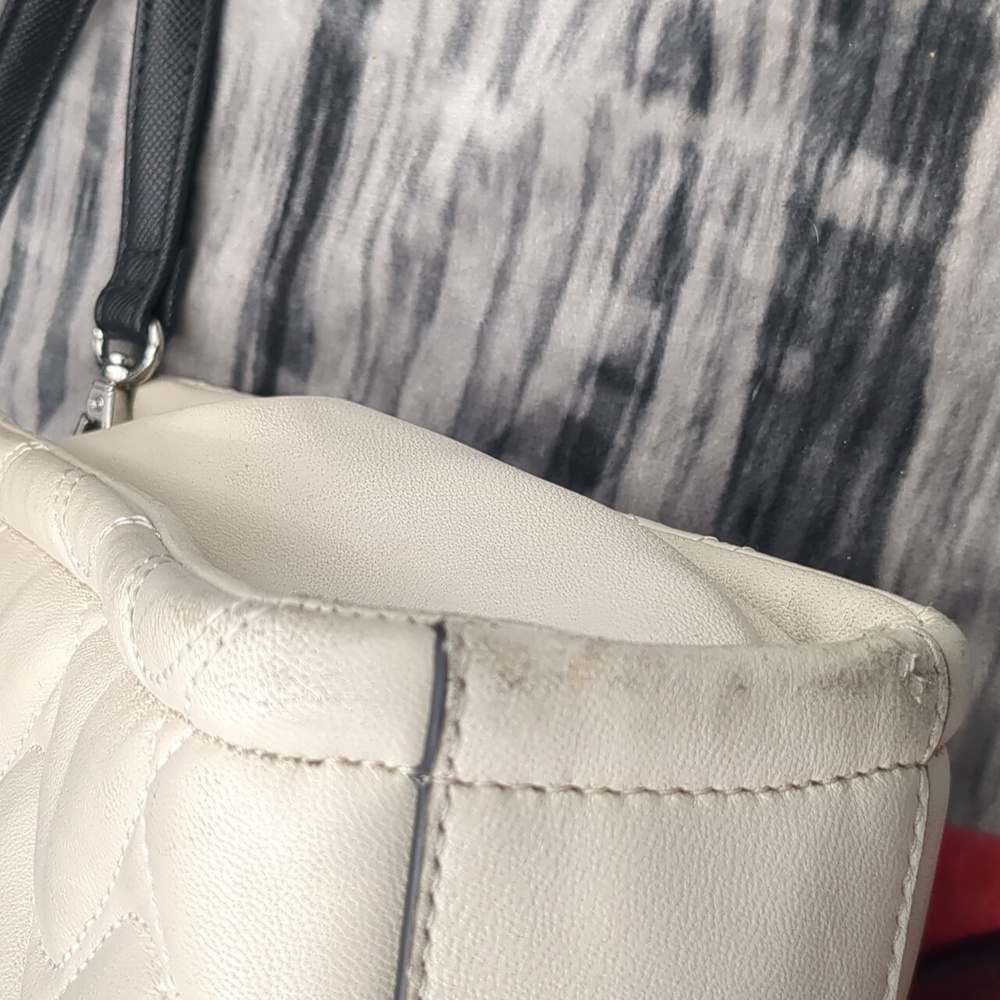 Marc Jacobs Mini Quilted Bag - Picture 15 of 16